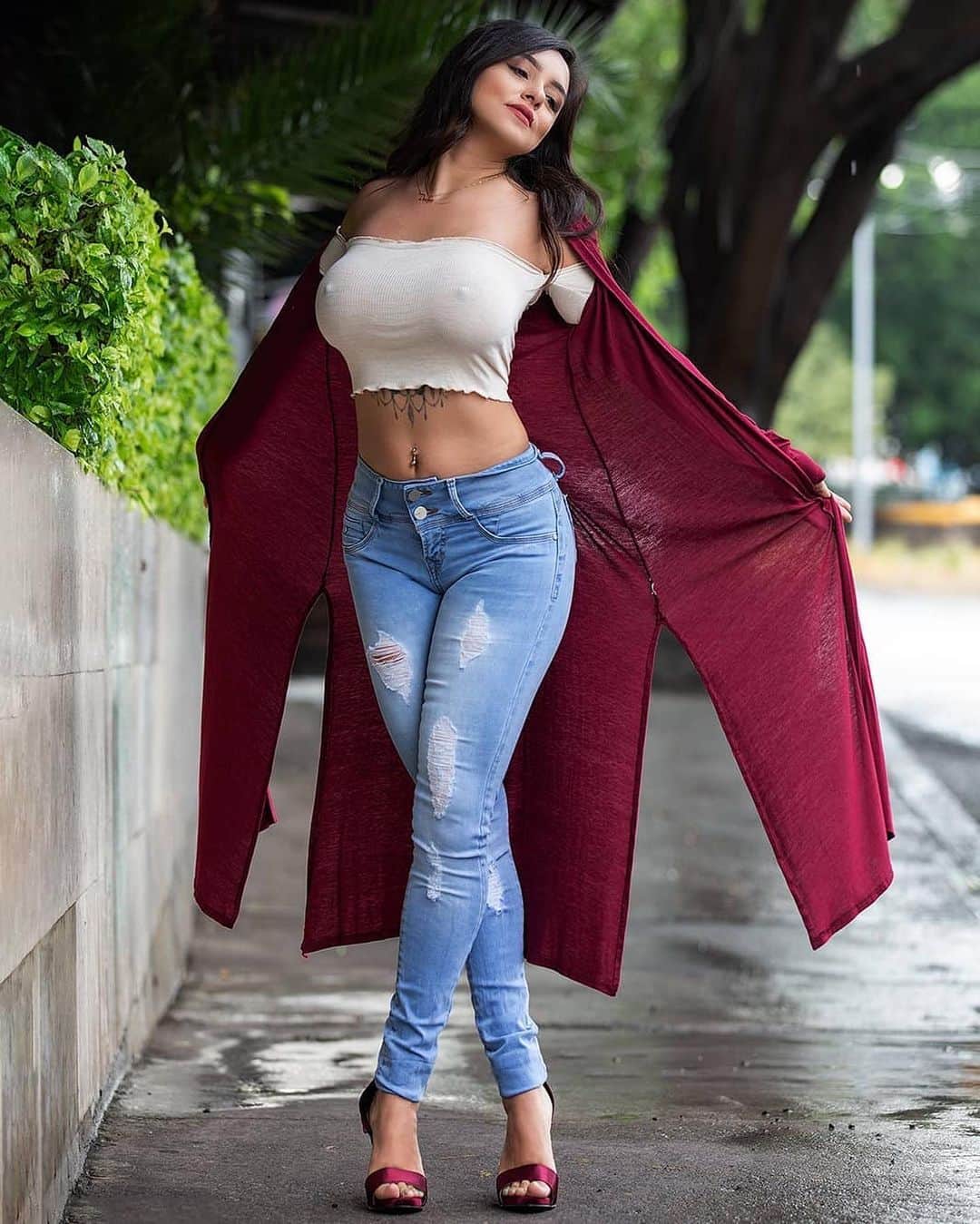 Prettyclassybabesさんのインスタグラム写真 - (PrettyclassybabesInstagram)「always classy ✨ 👉 double tap @dulce.soltero 🔥 📸 @luis_gastonn 📸 LOOK AT OUR STORIES 😍 We adhere to Community Guidelines 😊」12月1日 21時35分 - prettyclassybabes