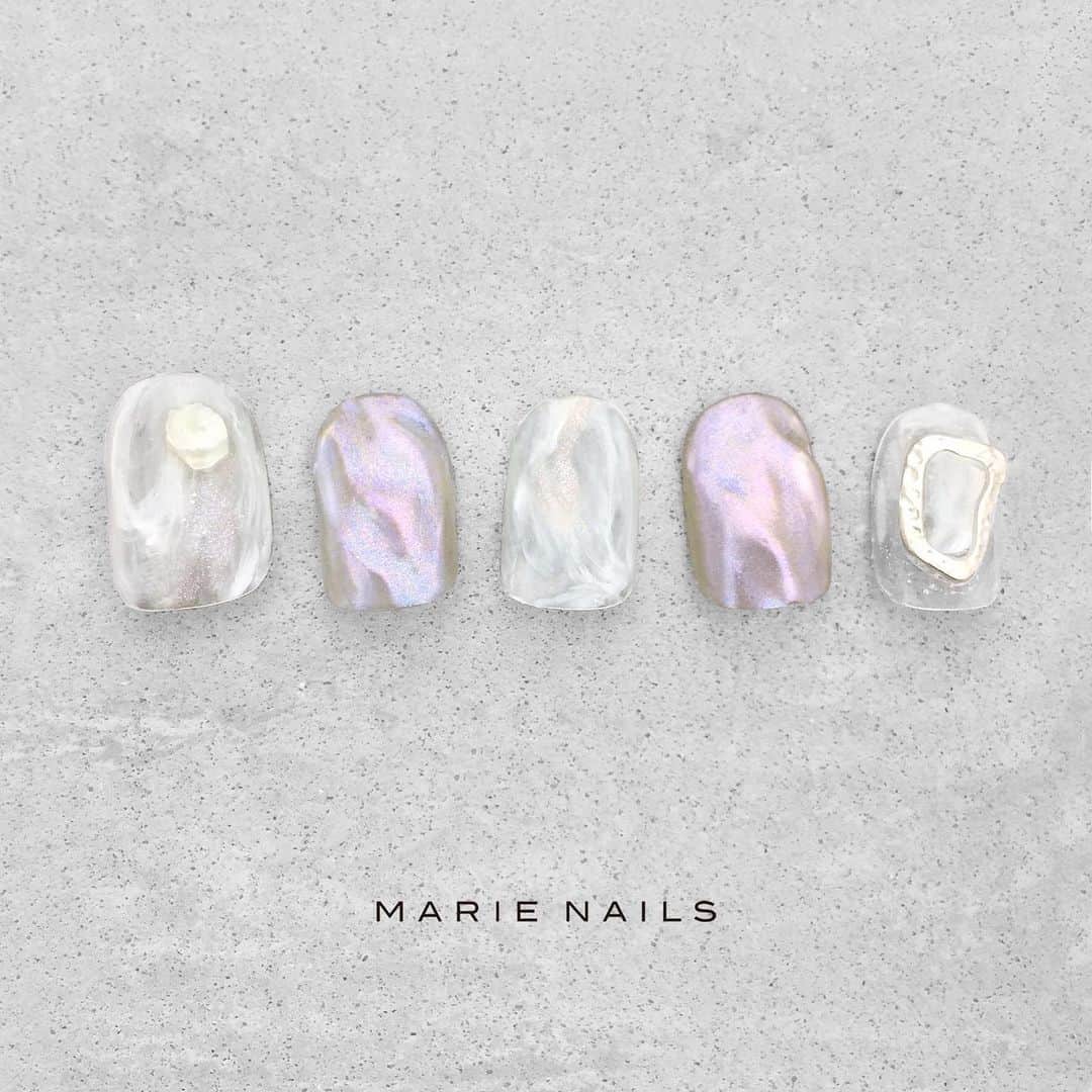 marienails_jpnのインスタグラム：「#nailist #marienails #nail #nails #naildesign #nailart #fashion #いわき #磐田 #洛北 #京都 #梅田 #堀江 #神戸 #マリーネイルズ #ネイルデザイン #ネイル #ジェルネイル #ファッション #ネイルサロン #ネイリスト #お洒落さんと繋がりたい #美甲 #ネイルアート #おしゃれ #コーデ」
