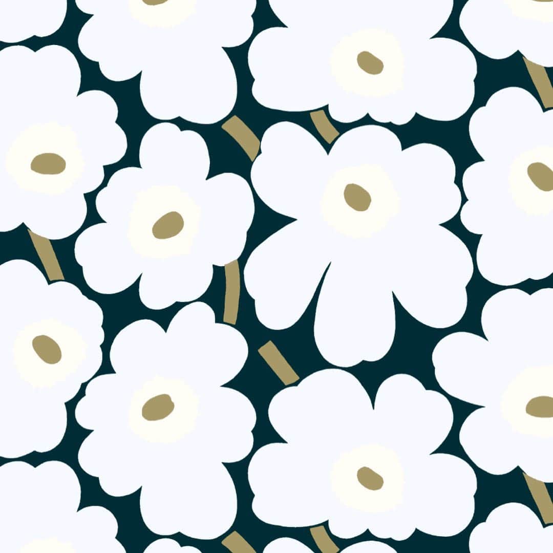 マリメッコのインスタグラム：「Fun fact: the Unikko pattern is always featured in our collections in different colorways. Guess how many colorways of Unikko we've had during 2020?  ⠀⠀⠀⠀⠀⠀⠀⠀⠀ Today, Marimekko’s famous poppy pattern Unikko is considered a modern classic, but it was born at a time when the design house’s collections featured mostly abstract prints. Designer Maija Isola wanted to challenge this and created an entire range of gorgeous floral prints.  #behindthepatterns #marimekko」