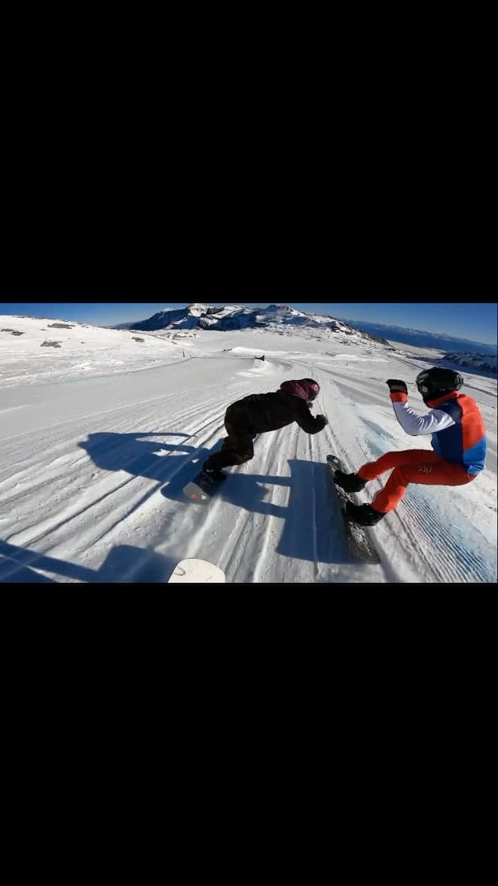 リンゼイ・ジャコベリスのインスタグラム：「Action from yesterday with the young guns @sennaleith & @nick_watter」