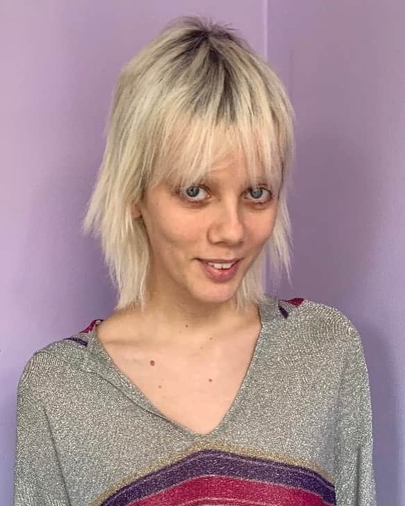 マリヤン・ジョンクマンのインスタグラム：「People tell me to smile more often」