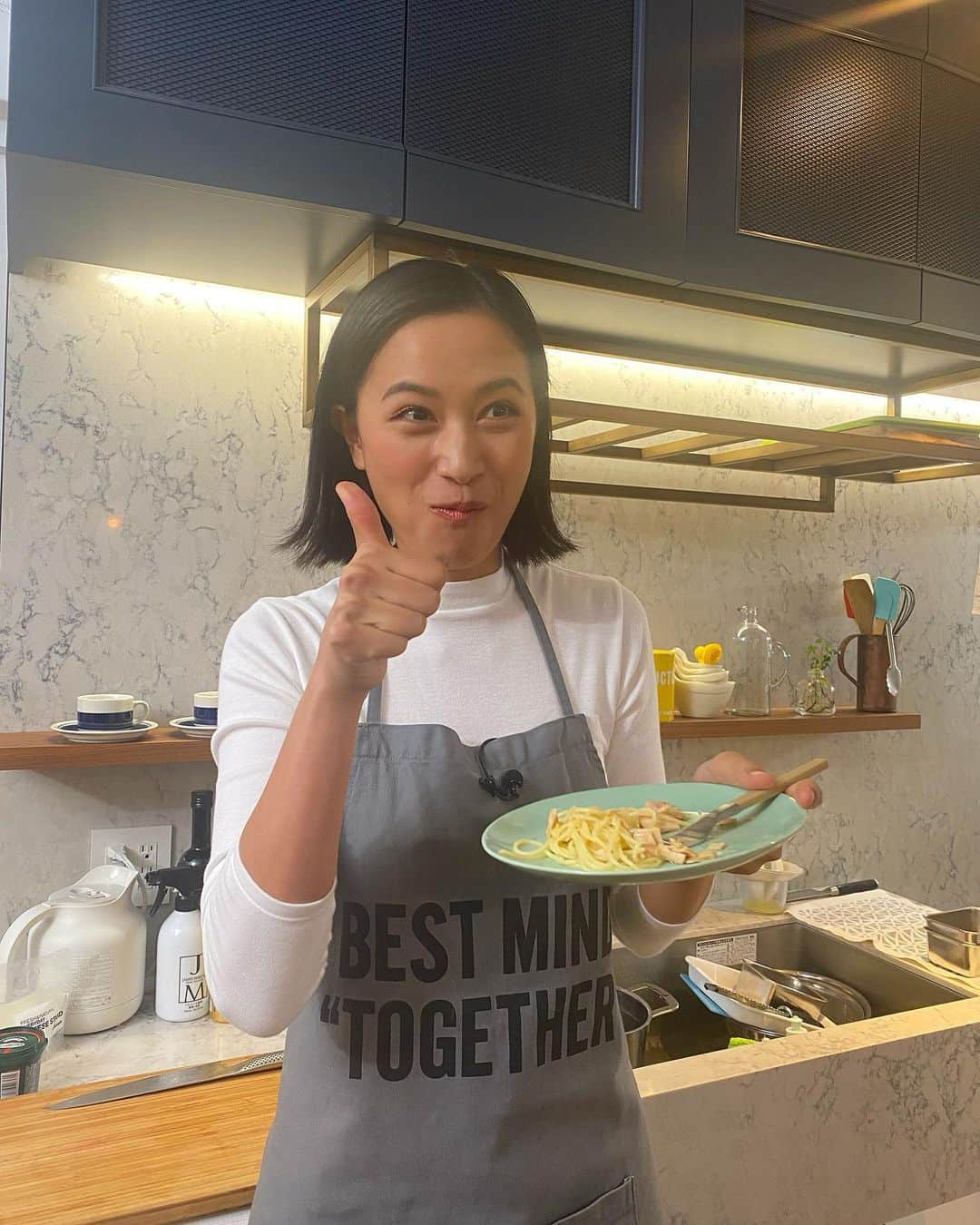 高橋ユウさんのインスタグラム写真 - (高橋ユウInstagram)「今日は withさん @with_mag_official  のインスタライブでお料理🍳 arikoさん @ariko418 のオリジナルレシピを教えてもらったのですが、簡単で時短なのにめっっっっちゃ美味しくて本気で感動した。 withさんの公式Instagramからアーカイブで見れるので観てみてださい🍅 @with_mag_official  ひろくんの試合が終わったら絶対食べてもらおっ！  #with #料理 #cooking #cookingram  #時短レシピ」12月1日 22時26分 - takahashiyu.official