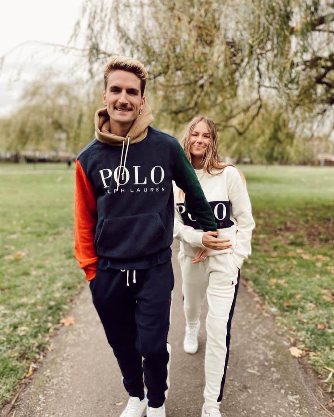 ASOSさんのインスタグラム写真 - (ASOSInstagram)「One for me, one for you   @proudlock [he/him] & @emmalouiseconnolly [she/her] wearing PLR x ASOS exclusive collab [1794720]」12月1日 23時00分 - asos