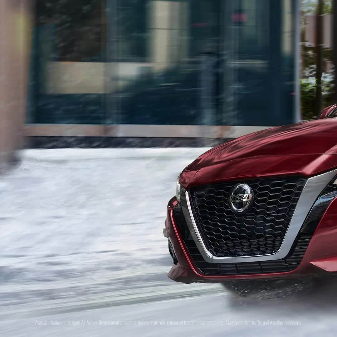 Nissan USA Official Instagram accountのインスタグラム：「Bring on the blizzard. #NissanAltima2021 #AWD」