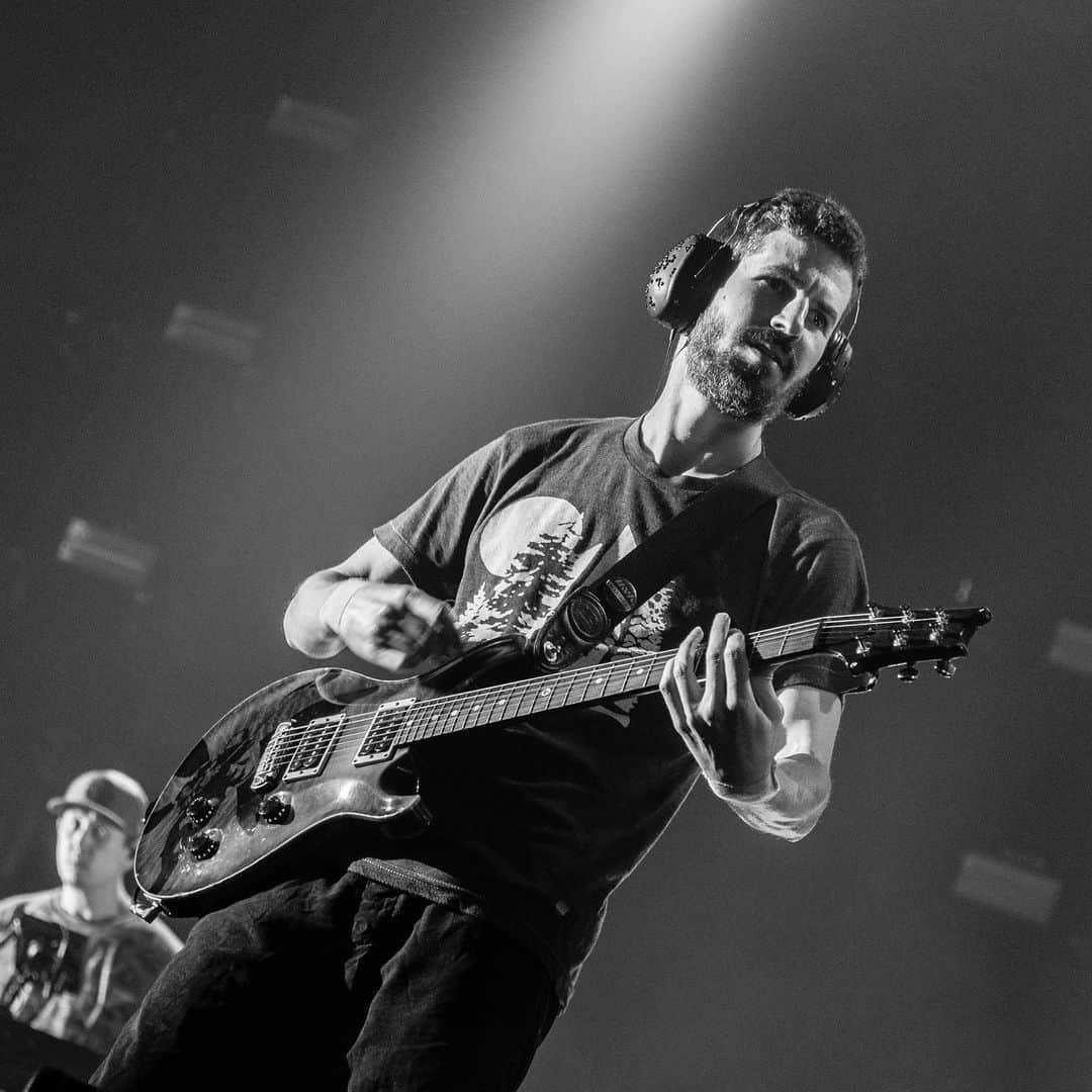 リンキン・パークのインスタグラム：「Happy Brithday @braddelson  📸: @michal_mlynarczyk」