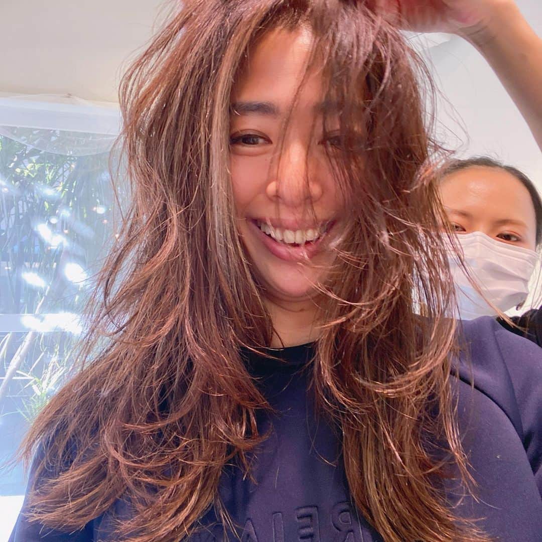 野沢和香さんのインスタグラム写真 野沢和香instagram ついに この展示会no 1人気だったニットワンピが10日発売になります 他にも色々でます そして 明日9日時 インスタliveします Hereiam Official のアカウントでやります 打ち合わせの