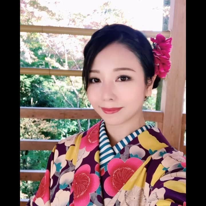 神ユキのインスタグラム：「ジャパニーズ着物ガール💖   #portrait #Japanesegirl #instagood #follow #instalike #likeforlikes  #Japanesefashion #photography #model  #japan  #japanese  #kimono  #Selfie  #Lady  #kawaii  #charming  #glamorous」