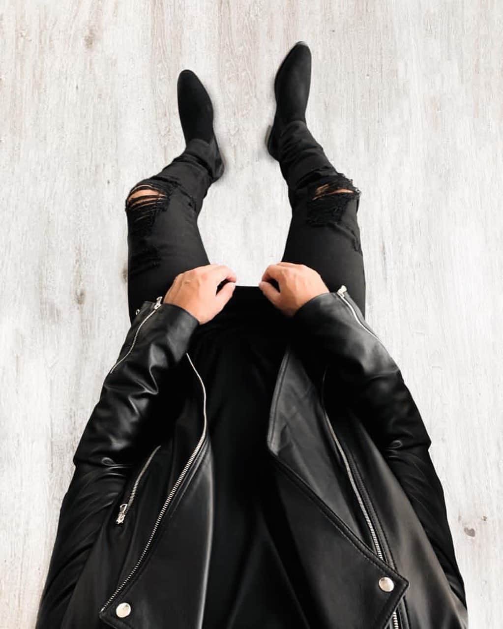 Men Withのインスタグラム：「#ad Cyber Monday Sale Extended @orolosangeles Ends Today at 11:59pm PST @orolosangeles Final Chance.. Don’t Miss Out @orolosangeles www.orolosangeles.com」