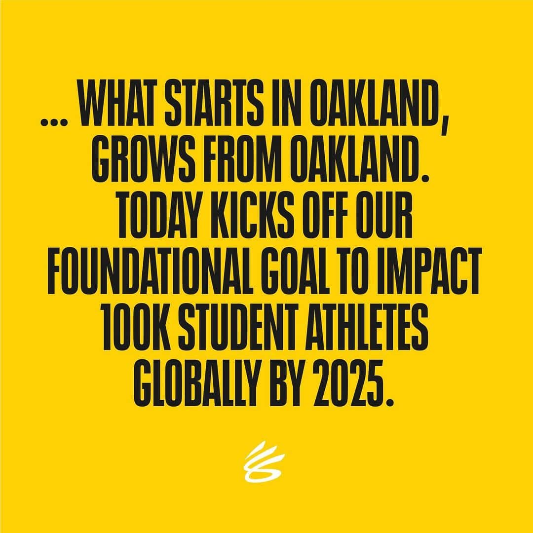 ステフィン・カリーさんのインスタグラム写真 - (ステフィン・カリーInstagram)「To the trespassers, instigators, disruptors of the status quo. Together we’re going to #changethegameforgood. @currybrand」12月1日 23時56分 - stephencurry30