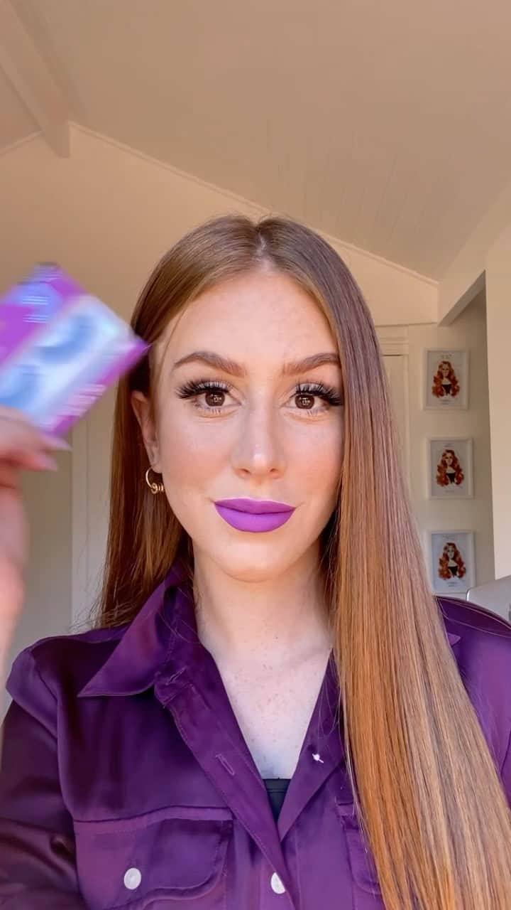 マリ・マリアのインスタグラム：「FLASH ❤️ ULTRA 💜 CRUSH 💖 A nova coleção da i-ENVY by @kissnybrasil está de tirar o fôlego! São 24 modelos de cílios incríveis, para todos os gostos e pra arrasar em qualquer ocasião! Com tecnologia 3D eles não vieram pra brincadeira e trouxeram cílios com muito volume e ao mesmo tempo, os mais naturais da vida!! É muito difícil escolher o do dia, um mais lindo que o outro! Eles estão falando tuuudo sobre a coleção lá no IG da marca. Corram pra conferir! ✨ #cilios3d #3dcollection #kissnybrasil #publi  Modelos usados no vídeo: CRUSH (modelo 138) FLASH (modelo 129) ULTRA (modelo 139)」