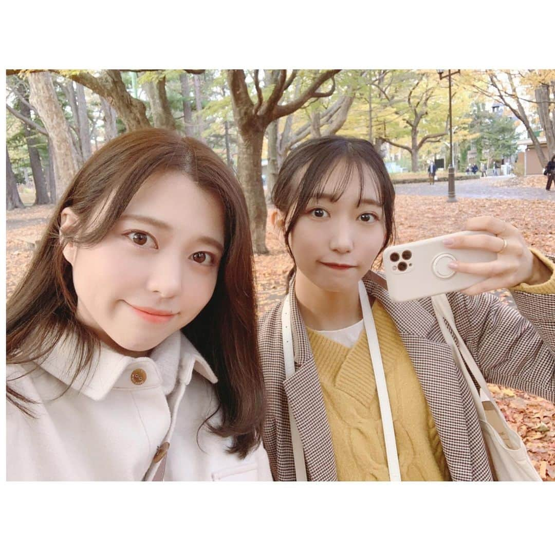 浦谷はるなのインスタグラム：「もう12月なの？﻿ まだ紅葉の写真全部あげてないよ🍁﻿ って焦って更新﻿  #紅葉　#円山公園　#札幌　#Autumn」