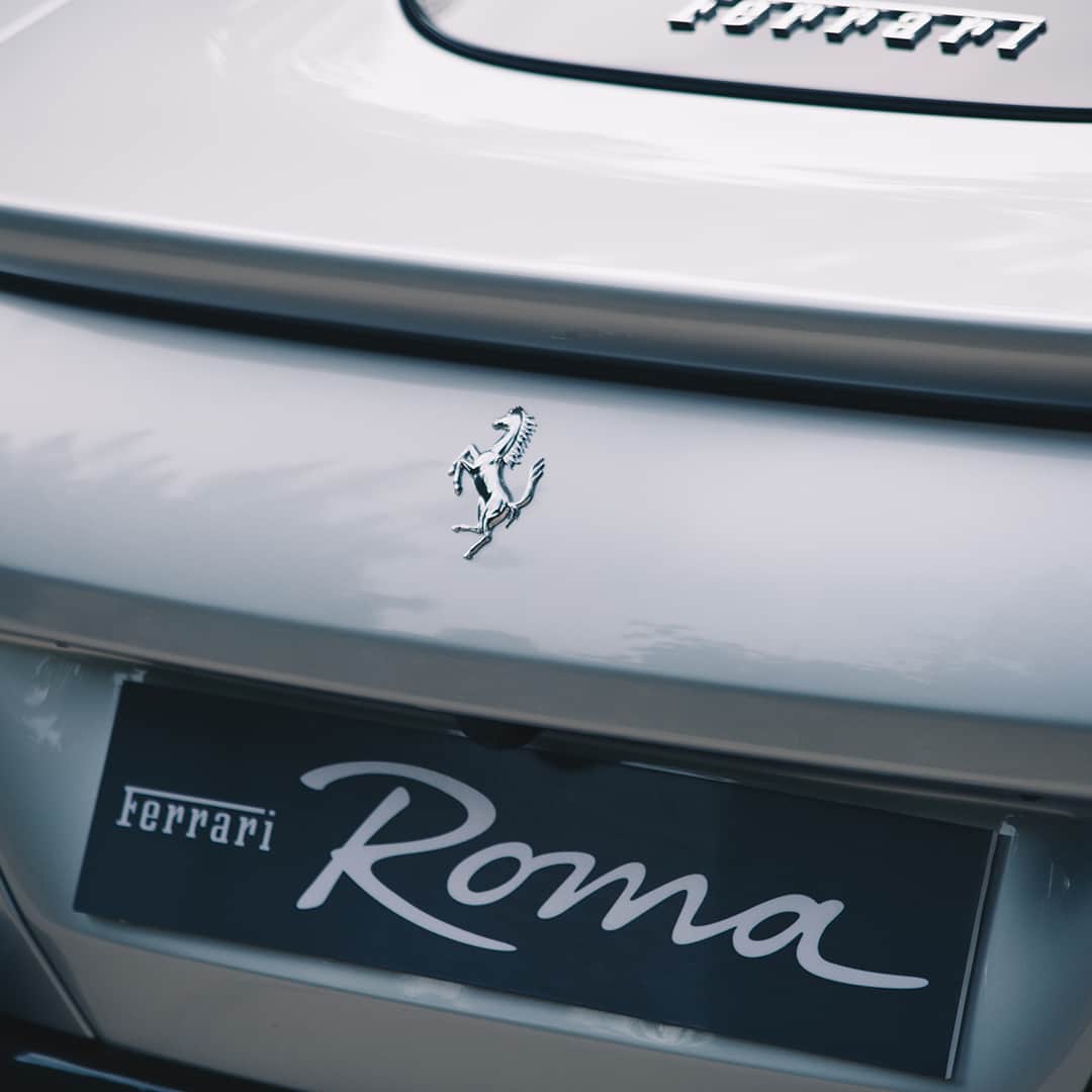 フェラーリさんのインスタグラム写真 - (フェラーリInstagram)「Every detail counts in #LaNuovaDolceVita: the #FerrariRoma’s elegance extends to both it’s exterior and interior components. Discover a ride that celebrates minimalism and #Ferrari power」12月2日 1時04分 - ferrari