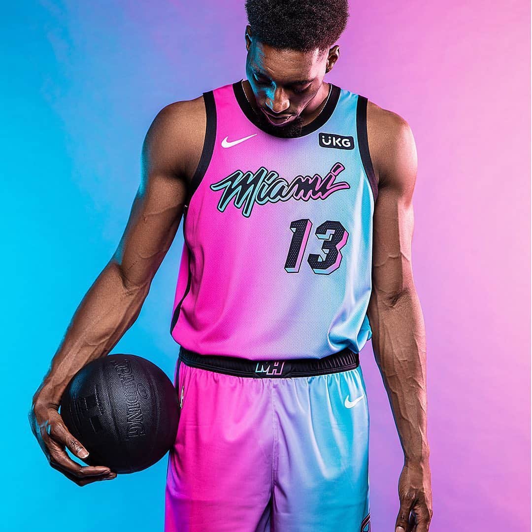 NBAさんのインスタグラム写真 - (NBAInstagram)「🔥 the @miamiheat reveal their #ViceVersa Nike City Edition uniform for the 2020-21 NBA season!」12月2日 1時23分 - nba