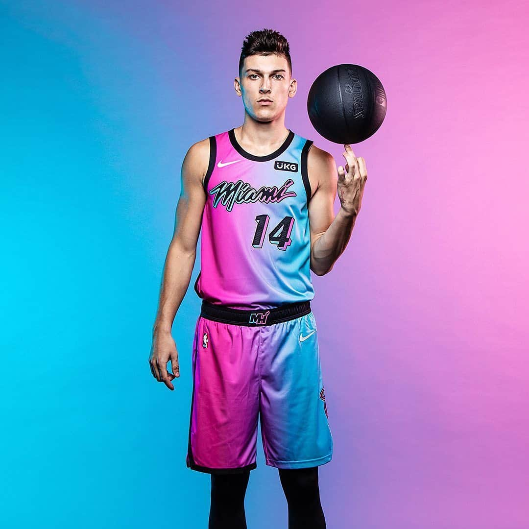 NBAさんのインスタグラム写真 - (NBAInstagram)「🔥 the @miamiheat reveal their #ViceVersa Nike City Edition uniform for the 2020-21 NBA season!」12月2日 1時23分 - nba