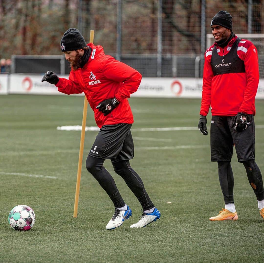 マルコ・ヘーガーのインスタグラム：「🧔🏽⚽️🧔🏿 @fckoeln @anthonymodeste27  #friends #training #blessed #positivevibes #together #proud #team #effzeh #cologne #mh6 #köln #liebedeinestadt」