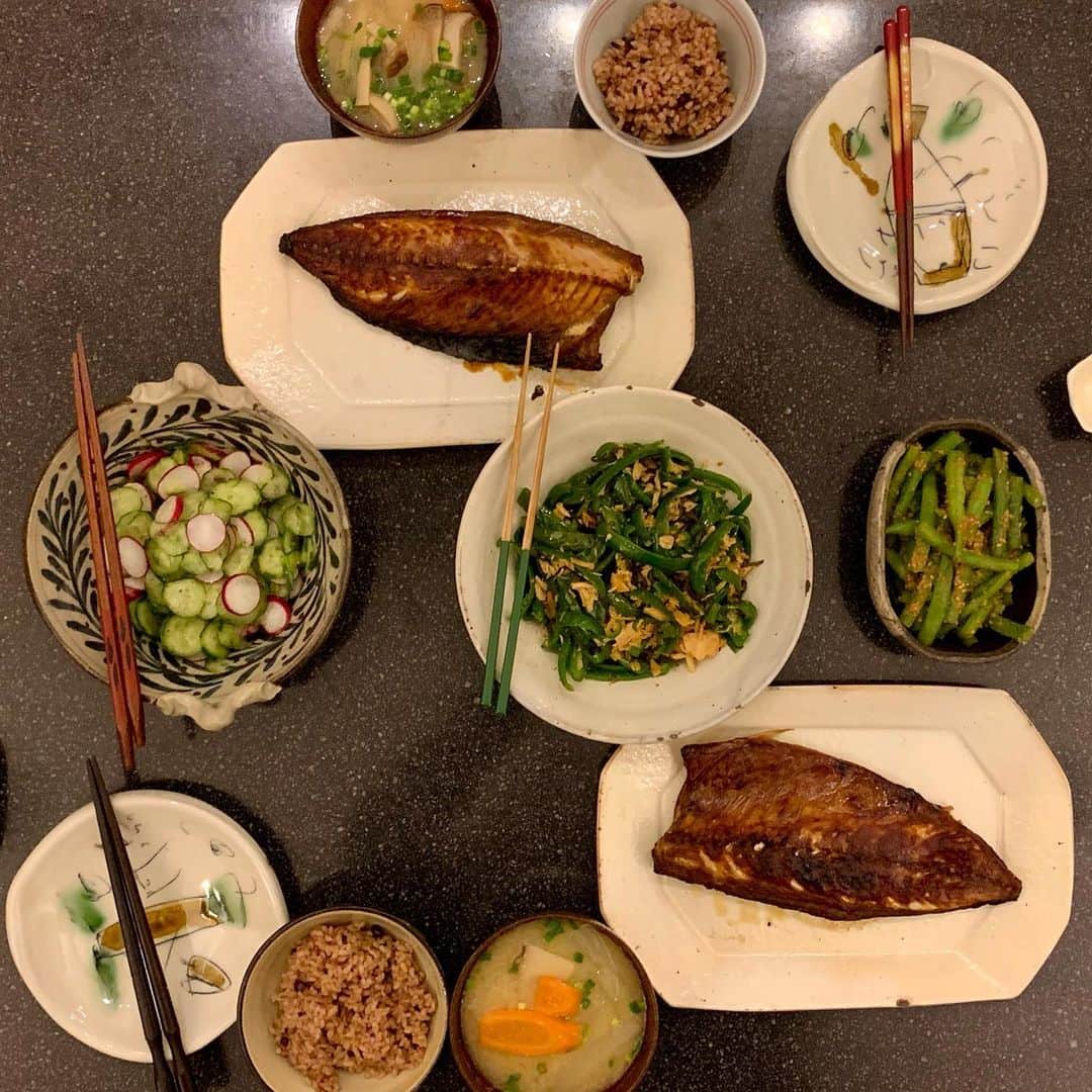 渡辺裕之さんのインスタグラム写真 - (渡辺裕之Instagram)「日本の食卓  ＃日本人で良かった ＃母ちゃんの味」12月2日 11時51分 - hiroyuki6267