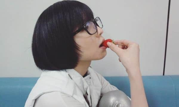 入来茉里さんのインスタグラム写真 - (入来茉里Instagram)「2012年に放送された月9  「ラッキーセブン」が今月 再放送されるそうです。（ファンの方が教えてくれました、ありがとうございます☺️）なので、懐かしい茅野ちゃんの写真を。 フジテレビ（関東）、仙台放送、福島テレビ、テレビ静岡、東海テレビ、関西テレビ、テレビ西日本、サガテレビ、岡山テレビなど。 ・ 見た目のフォルム含め大好きな役。 素敵なキャストの皆さんの中で 個性に埋もれないよう 独特な雰囲気が出せるように頑張っていた思い出。 懐かしいです。 見れる地域にお住まいの皆さん、ぜひご覧ください。 #フジテレビ #月9 #ラッキーセブン #茅野メイ #ドラマ #入来茉里」12月2日 12時12分 - iriki.mari_official