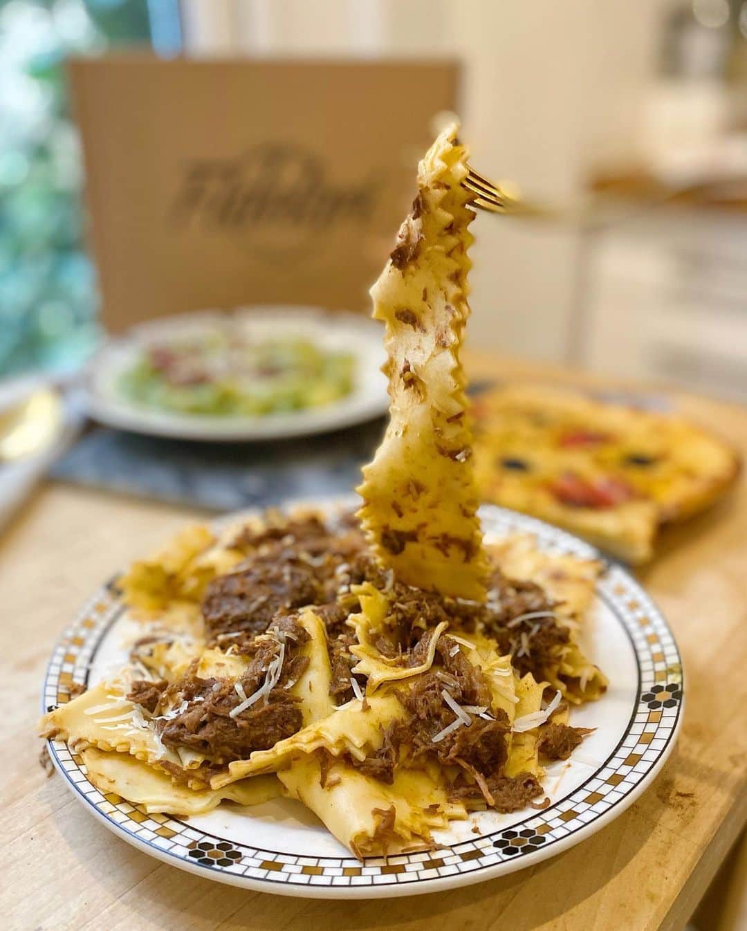 Eat With Steph & Coさんのインスタグラム写真 - (Eat With Steph & CoInstagram)「Small business recommendation 🥳   @fidelari_freshpasta were kind enough to send me some of their delicious pasta! They are a small, female owned business that focus authentic pasta that is real, and genuinely handmade by one of the founders!  It was so so tasty and is ready in less than 10 mins! They even had YouTube videos with a tutorial if you’re a kitchen novice.  Great idea if you fancy a special pasta dish and aren’t sure where to start or just want to treat yourself.  Make sure you add on the focaccia because it is 👌🏻  📷 @thetessaproject」12月2日 3時44分 - eatwithsteph_ldn