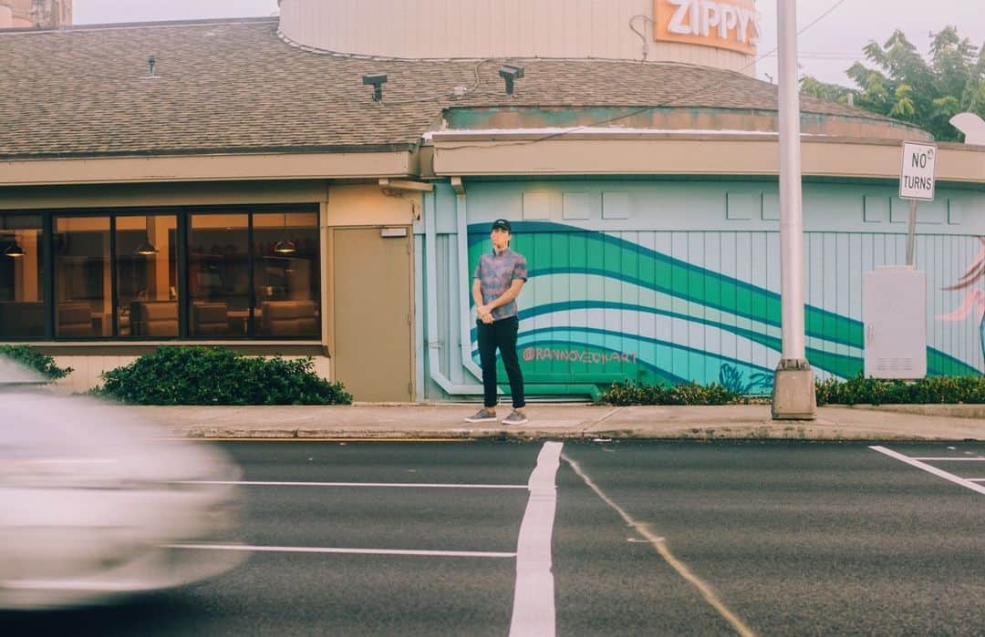 Zippy's Restaurantsのインスタグラム：「Did you get the size you wanted of the Zippy’s x Ari South Kā’opua Shirt? Should we restock ASAP?」