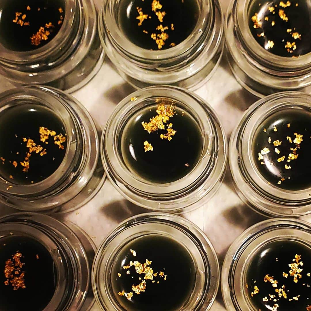 のインスタグラム：「GASOLINE GLAMOUR X SCORPION +  NEW GASOLINEGLAMOUR.COM LAUNCHING 2021  SCORPION BLUE 24K #ORGANIC #ORGANICSKINCARE #VEGAN #VEGANSKINCARE #CLEANSKINCARE #GREENBEAUTY #CRUELTYFREE #ECOBEAUTY #NONTOXIC #CANDLES  #PERFUME #SKINCARE  #EMPIRE #IDONTQUIT #BURYYOURDOUBTS #OFTENIMITATEDNEVERDUPLICATED #WOMAN #FIGHTER #TRUEGRIT  #TRYME  #THEONLYLAWISSURVIVAL #PLAYFORBLOOD #DONTTAKEANYSHIT  #LOVERULES #RAREFIND #THEONEYOUFEED  #GASOLINEGLAMOUR #GASOLINEGLAMOURXSCORPION #SCORPIONPOWER #ITSNOTBRAGGINGIFYOUCANBACKITUP 🦂🖤👑♠️⚡💎 GUTSY POWERFUL HONEST CLEAN CRUELTY FREE VEGAN SKINCARE 4EVERYONE SMALL BATCH HANDMADE IN LA」