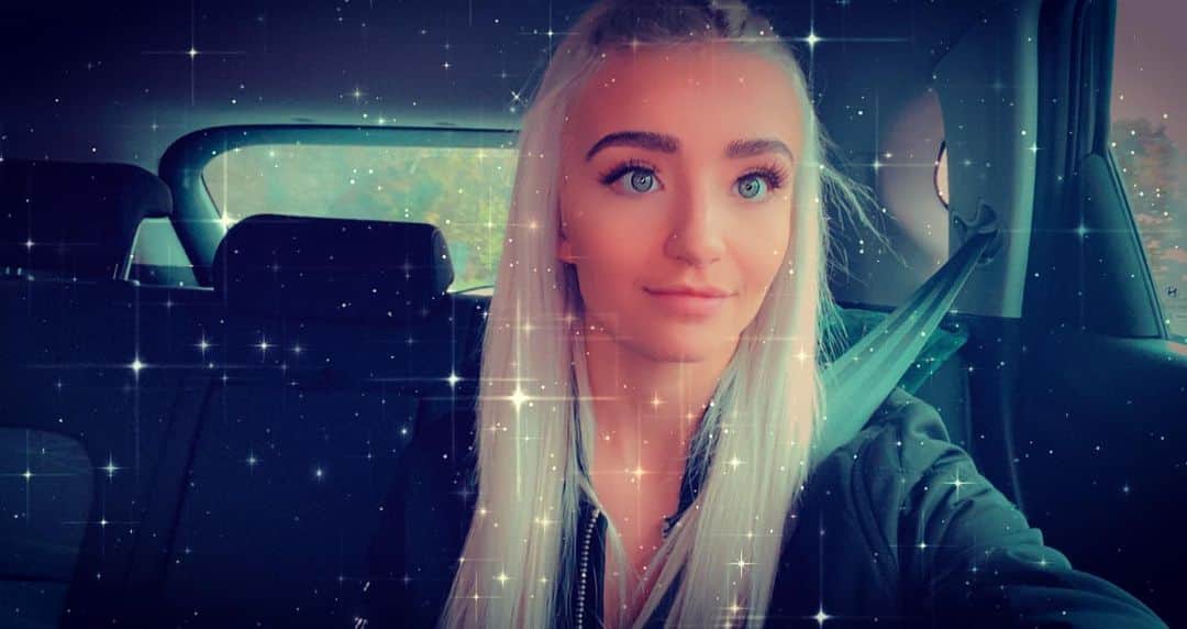 ザイヤ・ブルックサイドのインスタグラム：「And hell yeah I’m the mother f’n princess 👸」