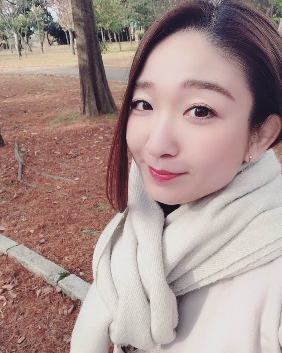 のインスタグラム：「おはようございます✨ 私は気が利く方じゃないけれど好きな人達には自分のできる限りの一生懸命で気を配ります。笑 人に優しくありたいです。 今日も一日を楽しみましょう☺︎☺︎」