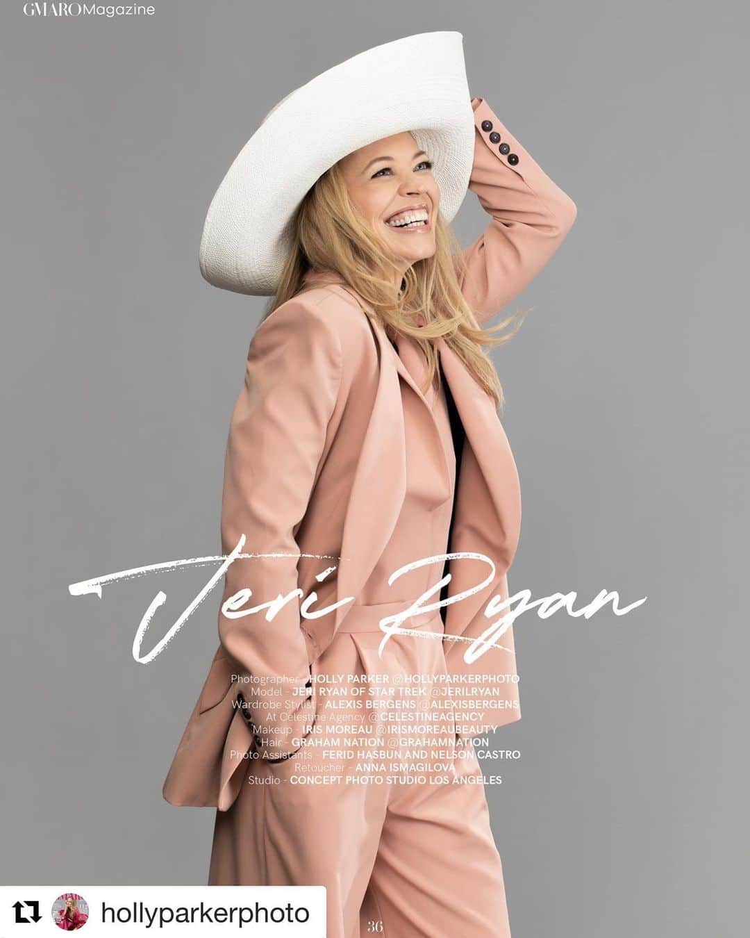 ジェリー・ライアンのインスタグラム：「I hope you’re all smiling today. ❤️ #Repost @hollyparkerphoto ・・・ This smile tho ❤️  Cover story with the amazing @jerilryan  Photographer @hollyparkerphoto  Stylist @alexisbergens at @celestineagency  Mua @irismoreaubeauty  Hair @grahamnation  Photo Assistants @nelson.ha.ha @feridhasbun  Wearing @hmerrick @gladystamezmillinery  Studio @concept.photostudio  #fashion #editorial #startrek #jeriryan #sevenofnine #celebrity #coverstory #photographer #hollyparkerphoto」