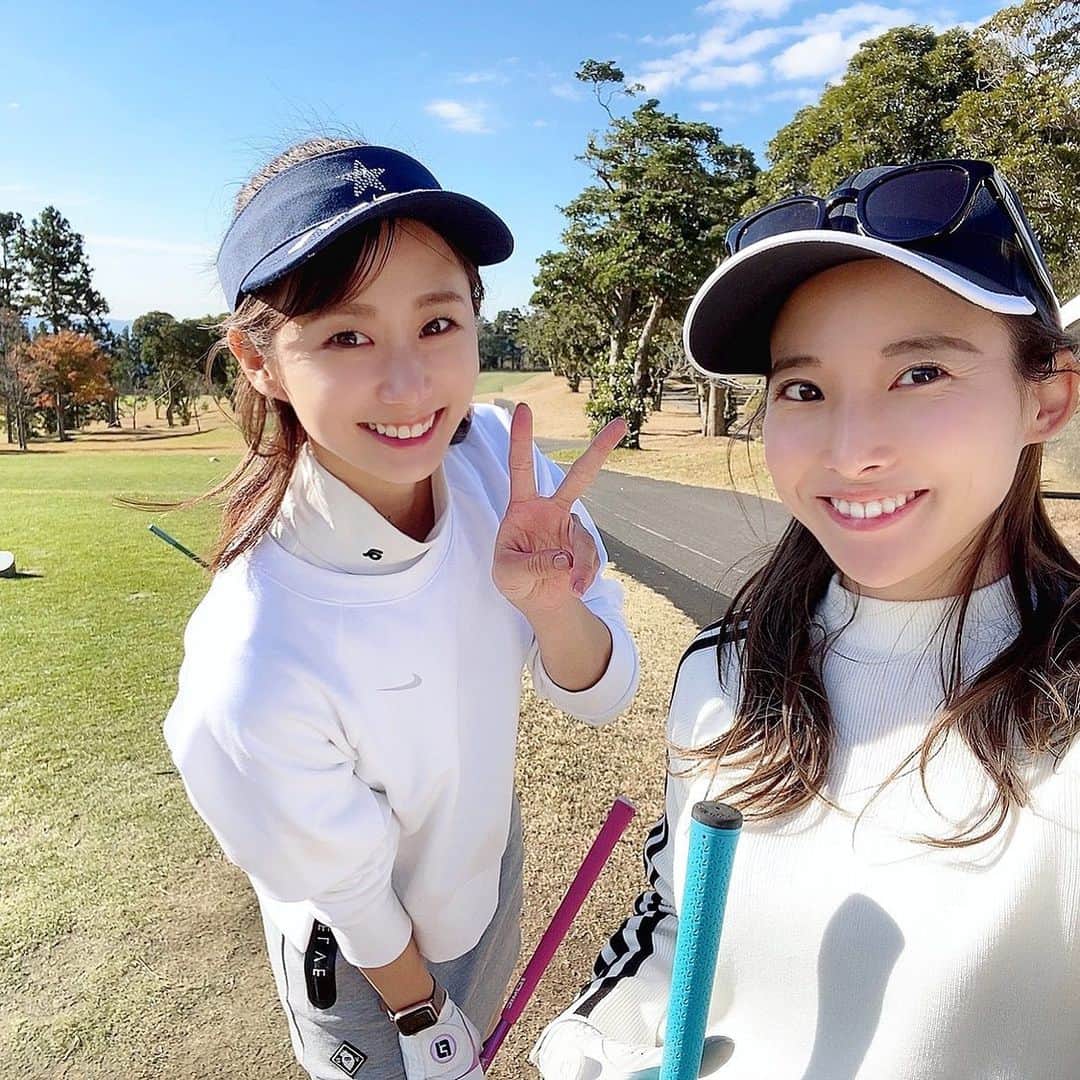 筒井萌子のインスタグラム：「*  コンペで久しぶりに一緒にラウンド⛳️❣️ 楽しかった〜𓂃 𓈒𓏸❁⃘ @ogawa.marina   #がまいもコンビ　🐸🍠  ・  YouTube後半の動画があがりました！！ 奇跡のパー見てね🤗✨  ・ #筒井萌子 #女優 #actress #モデル #model #岡山 #youtube #もえちゃんねる　 #shooting #instagood #instalike #converse #撮影 #followme #instalike #ゴルフ #ゴルフ女子 #ゴルフコーデ #골프 #좋아요반사 #좋아요그램 #좋아요환영 #데일리그램 #패션 #오오티디 #카페」