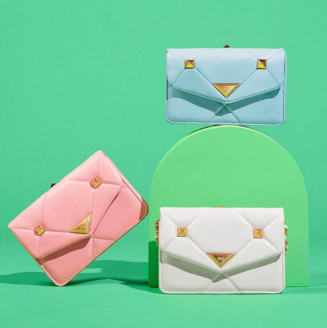 Schutzのインスタグラム：「PICK YOUR FAVORITE ❤️ #schutzminimalpop」