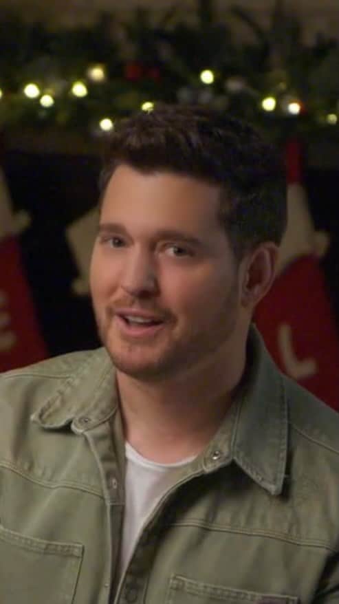マイケル・ブーブレのインスタグラム：「Family, Disney, Christmas and music. I couldn’t ask for more! I hope you enjoyed this special performance. Watch the Disney Holiday Singalong, now streaming on ABC.com and @disneyplus!」
