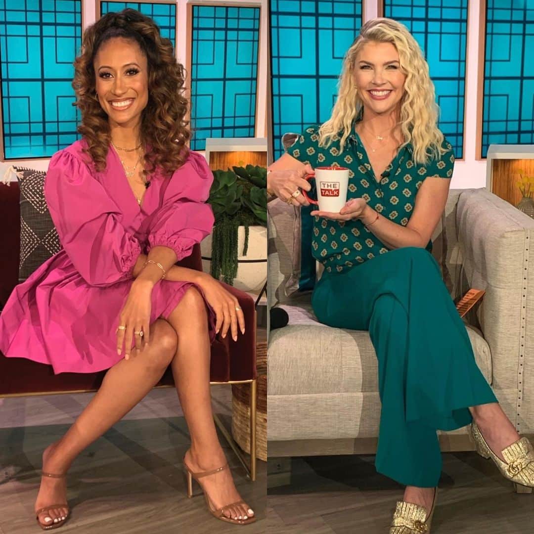 CBSさんのインスタグラム写真 - (CBSInstagram)「#ICYMI: @thetalkcbs is welcoming two new hosts! 🎉 @AmandaKloots and @ElaineWelteroth are set to join @SharonOsbourne, @Sherylunderwood and @CarrieAnnInaba on January 4th, 2021.」12月2日 22時07分 - cbstv