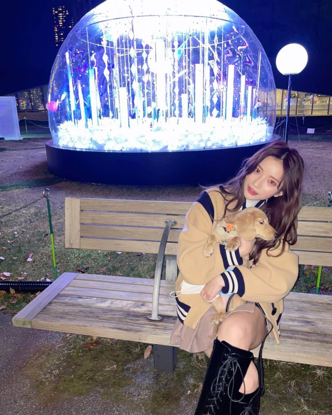 南りほのインスタグラム：「リンクコーデ？🐶🤎 グルートのお散歩デビュー🤎寒くてすぐ帰宅しました🥲」