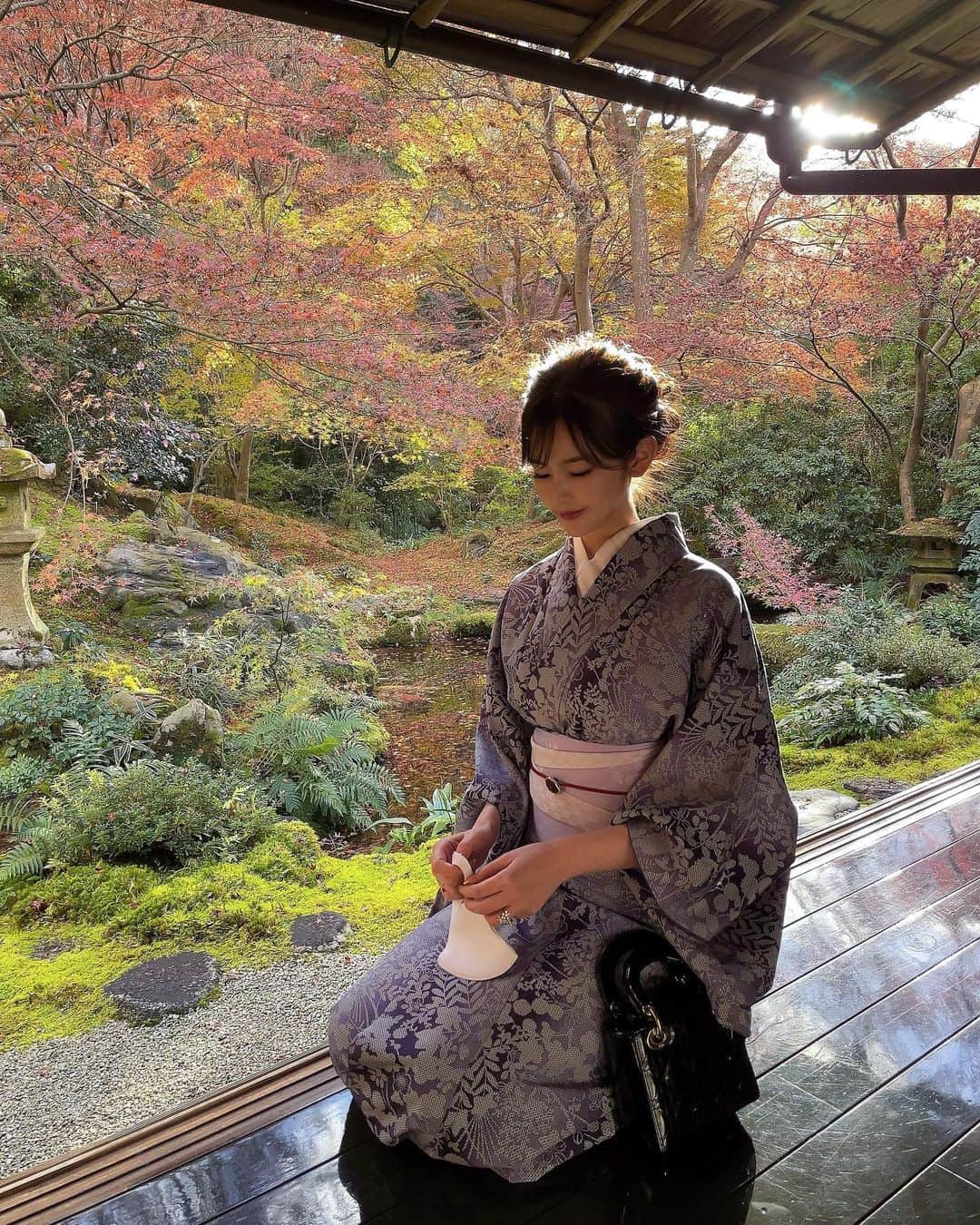 沙月のインスタグラム：「. . . 瑠璃光院🍁🍁🍁 . . #瑠璃光院 #京都 #着物」