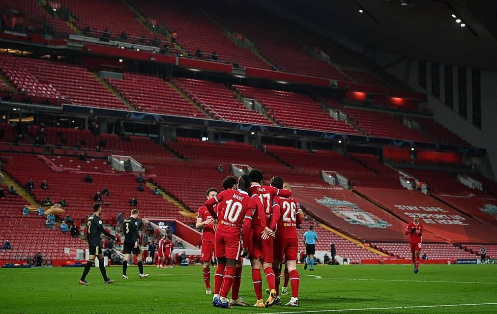 リヴァプールFCさんのインスタグラム写真 - (リヴァプールFCInstagram)「Four wins from five. 🔝 Group D 🤩 #UCL #ChampionsLeague #LFC #LiverpoolFC #Anfield」12月2日 21時02分 - liverpoolfc