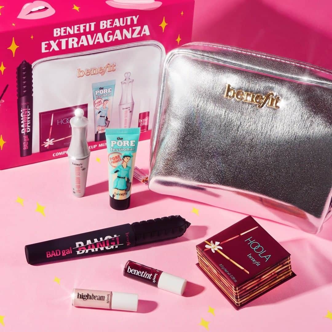 Benefit Cosmetics UKさんのインスタグラム写真 - (Benefit Cosmetics UKInstagram)「It's HERE! Our Benefit Beauty Extravaganza set exclusively available at @BootsUK 🙌 Now available for just £27.50 (worth £78 😱) This set comes with: 〰️ An exclusive makeup bag 〰️ Full-size Hoola 〰️ Full-size BADgal BANG! mascara 〰️ Mini POREfessional primer 〰️ Fun-size Benetint 〰️ Fun-size High Beam 〰️ Fun-size 24-HR Brow Setter」12月2日 21時00分 - benefitcosmeticsuk