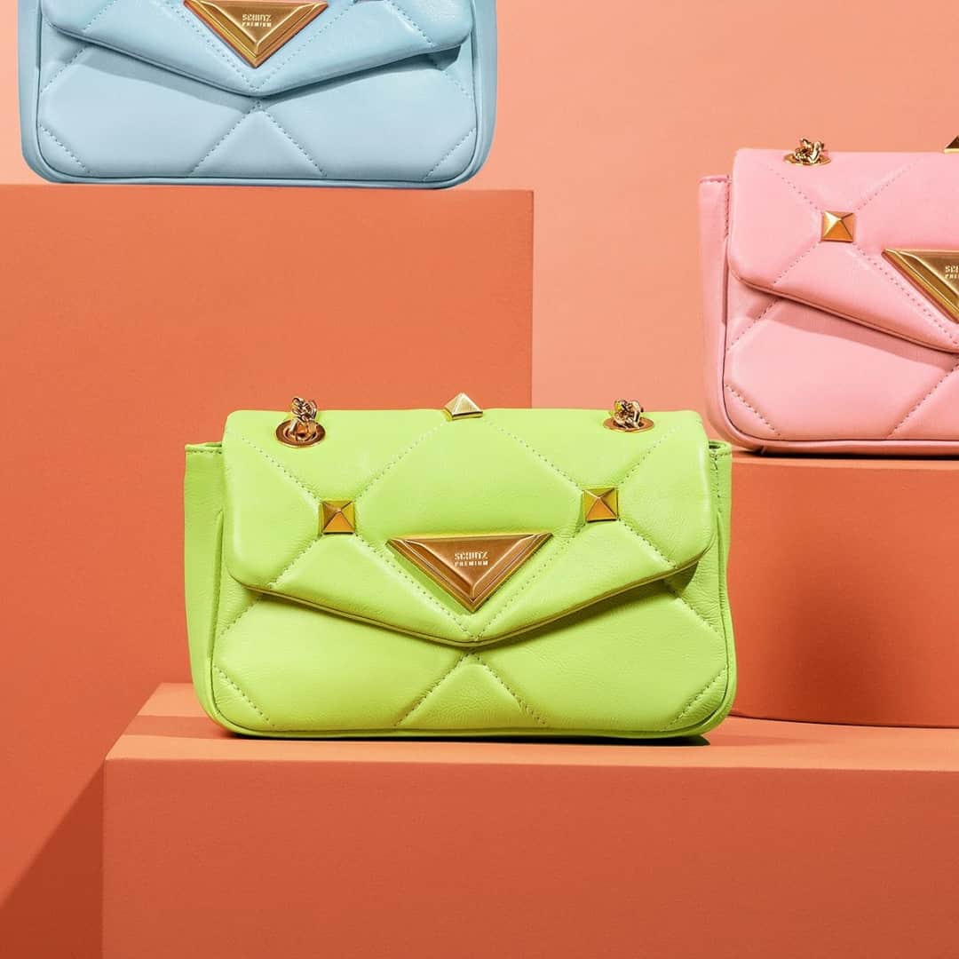 Schutzのインスタグラム：「SCHUTZ MINIMAL POP BAGS ❤️ #schutzminimalpop」