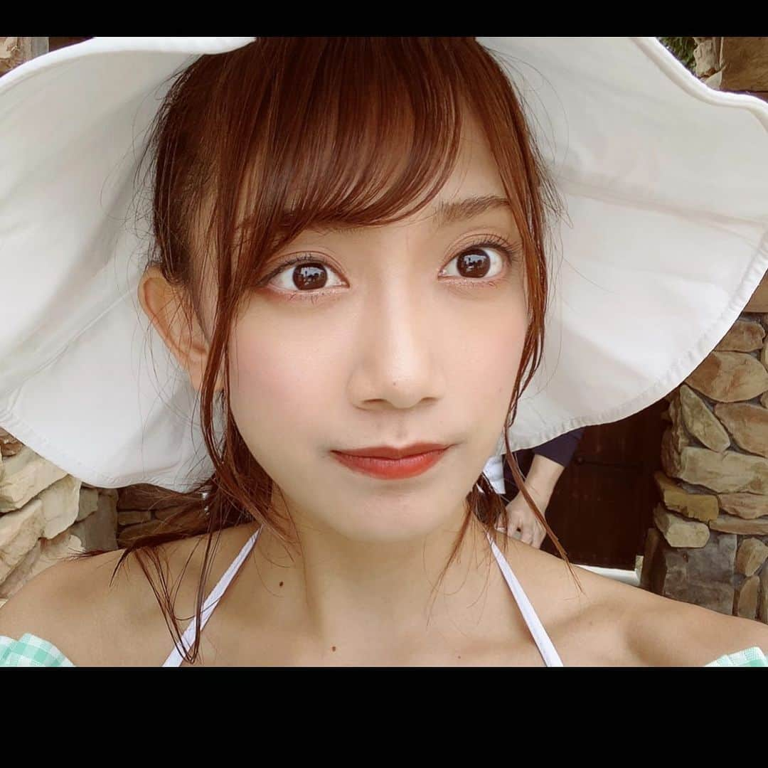 石原由希のインスタグラム：「#バケハ #石原由希 #写メよりTVの映像の方が盛れる謎」