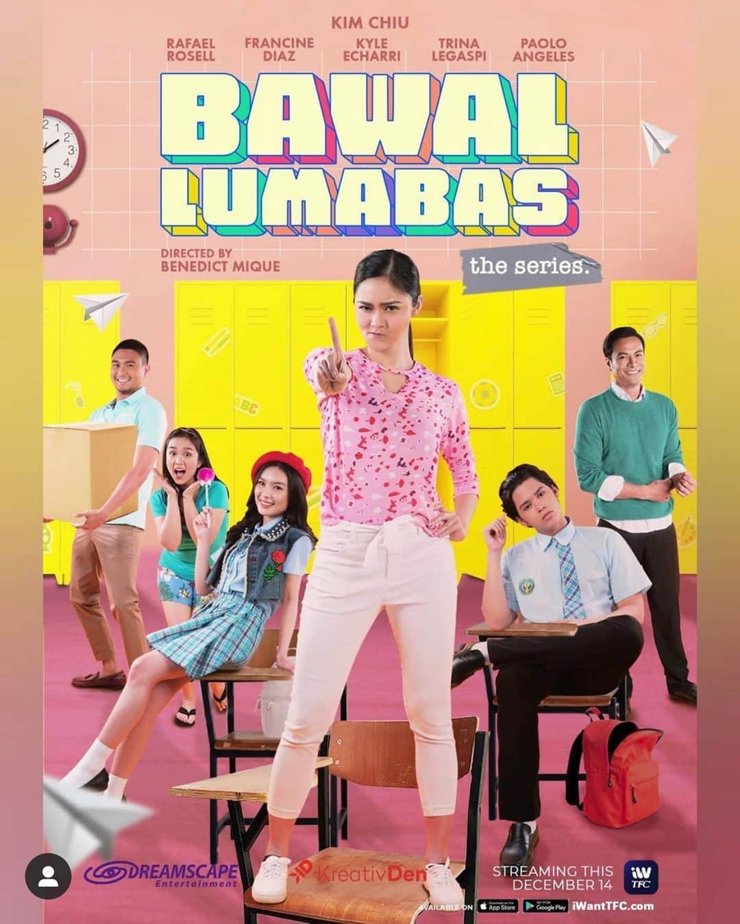 Kim Chiuさんのインスタグラム写真 - (Kim ChiuInstagram)「“Sa classroom may batas.” 🛎. 𝐁𝐀𝐖𝐀𝐋 𝐋𝐔𝐌𝐀𝐁𝐀𝐒 ngayong December 14 na po sa 𝐈𝐖𝐀𝐍𝐓 𝐓𝐅𝐂.!💙 download the app for streaming!☺️ maraming maraming salamat po sa @dreamscapeph sir @montie08 @kreativden for this opportunity!❤️ Magsama sama tayo ngayong pasko!🎄🎅🏻⭐️🎄 #bawallumabas #bawallumabastheseries #thankful #grateful」12月2日 21時03分 - chinitaprincess