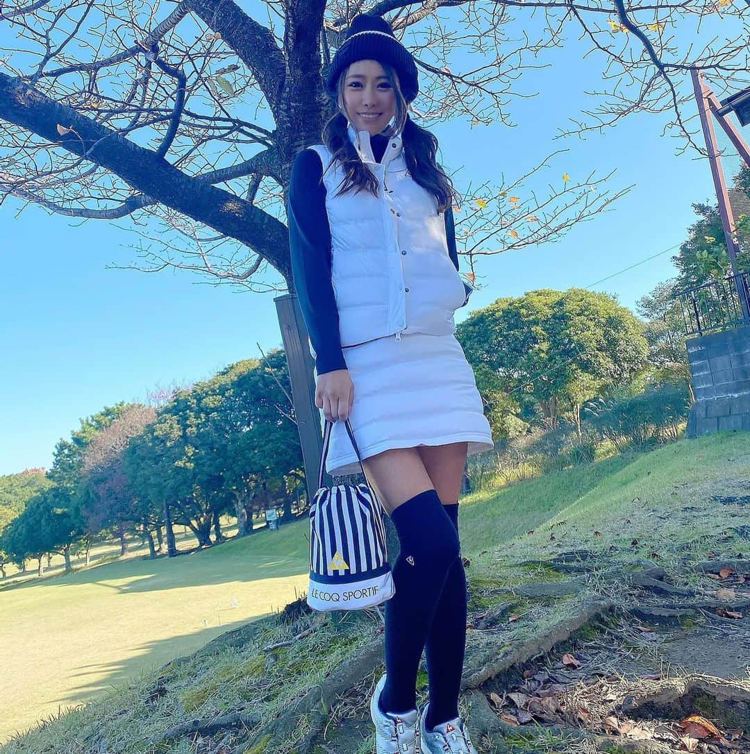 渡瀬茜さんのインスタグラム写真 - (渡瀬茜Instagram)「最近お気に入りのカートバック⛳️✨ 巾着型で結構入るけどトートバックの中でも場所取らないからこればっかり持って行ってる😊💖  #GTバーディーズ#lecoqsportif #ルコックゴルフ#ルコック女子#カートバック#ladiesgolf #golfhotties #golfbabes #golflife #golfstagram #japanesegirl #lovegolf  #cute #golfer #ゴルフ #ゴルフ女子 #ゴルフ大好き #golfholic #instagolf #高尔夫球 #골프 #ゴルフコーデ #ゴルフ #golf  #golfer #golfgirl #golflife #ladiesgolf #golfstagram #lovegolf」12月2日 21時32分 - wataseakane1