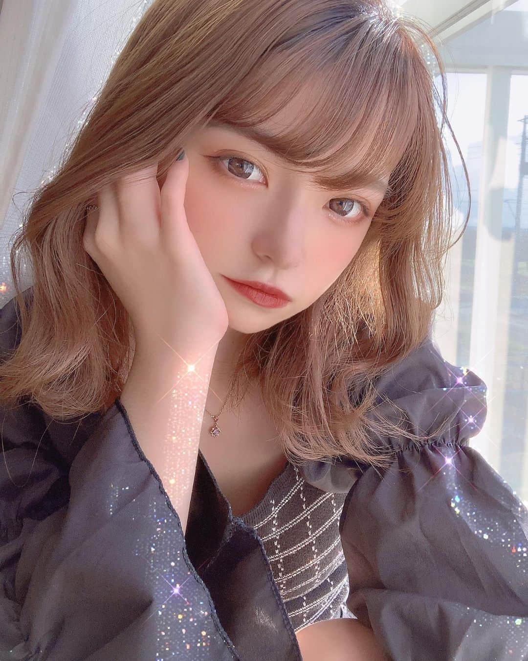 Harukaのインスタグラム：「・ 少し前のもの🤎 ・ お洋服は安定の @lilyboutique_official  ・」