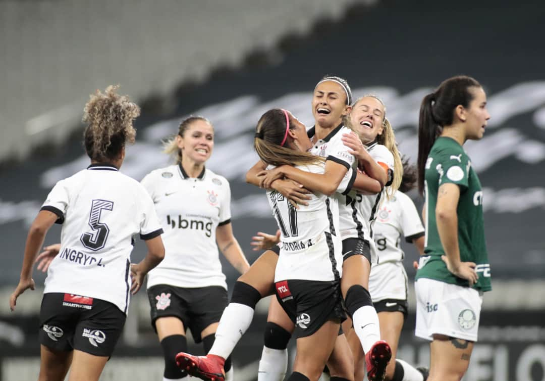 コリンチャンスさんのインスタグラム写真 - (コリンチャンスInstagram)「HOJE TEM CORINTHIANS FEMININO!⠀ ⠀ Agora pela semifinal do @paulistaofeminino, o @corinthiansfutebolfeminino tem mais um #Derby pela frente! Às 15h, a bola rola no Estádio Neo Bracalente, com transmissão no Facebook do Corinthians Feminino!⠀ ⠀ 📸Rodrigo Coca⠀ ⠀ #RespeitaAsMinas⠀ #VaiCorinthians」12月2日 22時01分 - corinthians