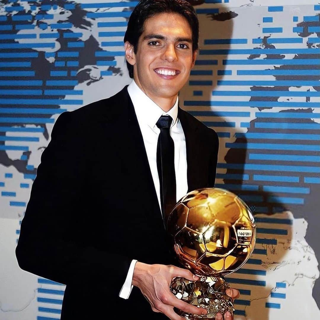 カカさんのインスタグラム写真 - (カカInstagram)「What a wonderful December 2nd in 2007 #OTD #Ballondor   📸 @ikaka10」12月2日 22時01分 - kaka