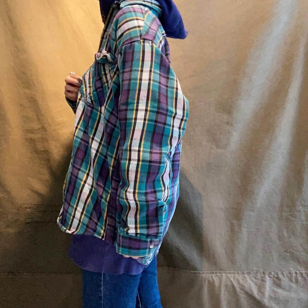 DROP...vintage select shopさんのインスタグラム写真 - (DROP...vintage select shopInstagram)「【New stuff】  1990s MADE IN USA heavy flannel shirt cotton size XL位 PRICE ¥4900-(+TAX) model 162㎝  本日19時頃WEBSHOP掲載予定です。」12月2日 13時09分 - tokyo_drop