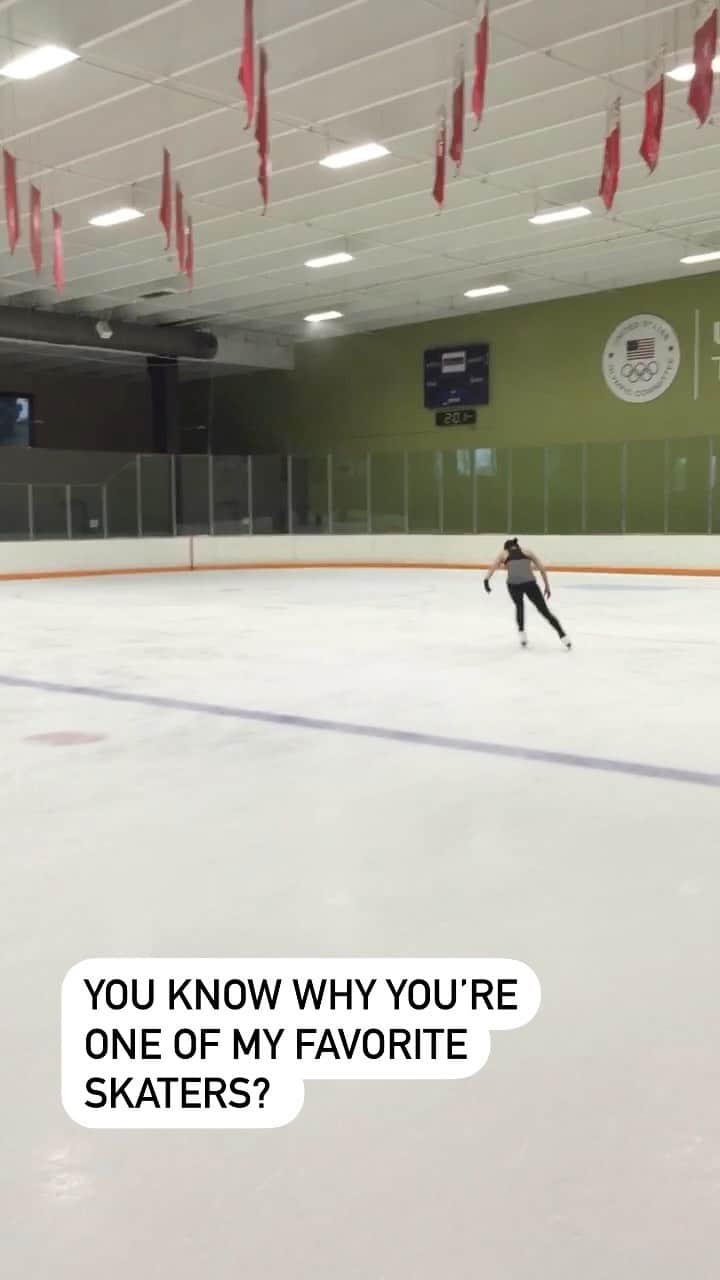 長洲未来のインスタグラム：「Found this beauty of me still learning the triple axel....name the person who is telling a joke while I’m trying to practice 😂😂😂」