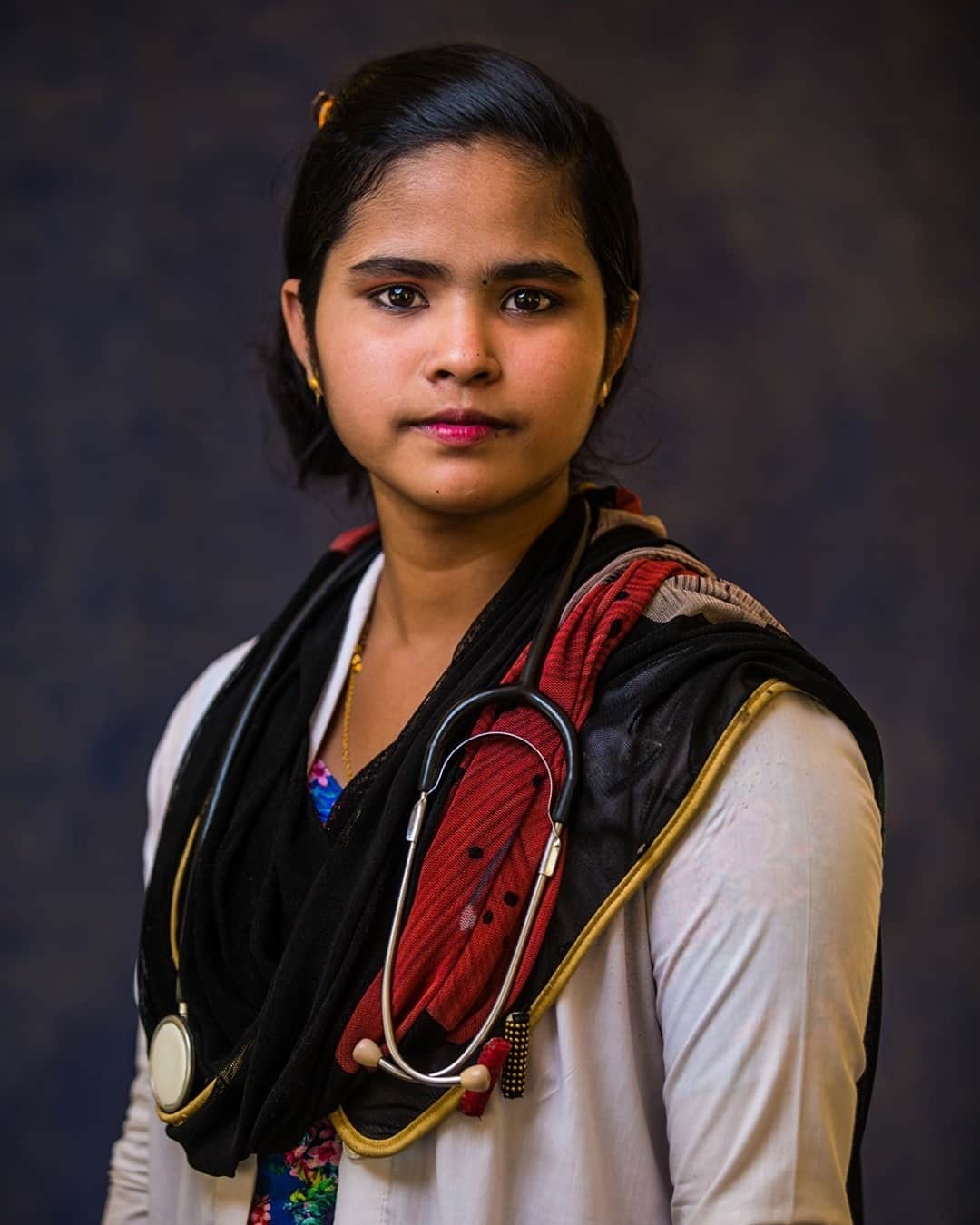unicefさんのインスタグラム写真 - (unicefInstagram)「“One day, I would like to become a doctor. I would like to treat Rohingya people, Bangladeshi people, all kinds of people,” says 15-year-old Ismat, a Rohingya refugee living in Bangladesh. “When I was 10 years old, back in Myanmar, I had to stop going to school. I hope one day I will be able to continue my studies."⠀ ⠀ More than 860,000 Rohingya refugees from Myanmar are stranded in crowded camps in Cox’s Bazar, Bangladesh. After fleeing brutal violence, families now face the threat of COVID-19.⠀ ⠀ UNICEF is on the ground, working with partners to support children’s access to education, safe water, nutrition and mental health services. Help support children like Ismat by tapping the link in our bio. ⠀ ⠀ 📸 @vtremeau  @un_ocha #OneDayIWill #UNexhibits #ChildrenUnderAttack」12月2日 14時15分 - unicef