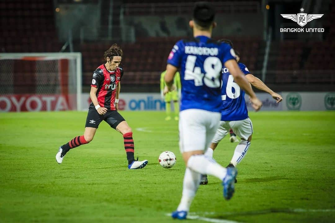 細貝萌さんのインスタグラム写真 - (細貝萌Instagram)「True Bangkok United.🔴⚫️⚽️🔥🔥❤️ #truebangkokunited#bangkokunited#bufc#ari  #iwilldomybest#wecandoit#fortheteam#team」12月2日 14時53分 - hajime_hosogai_official