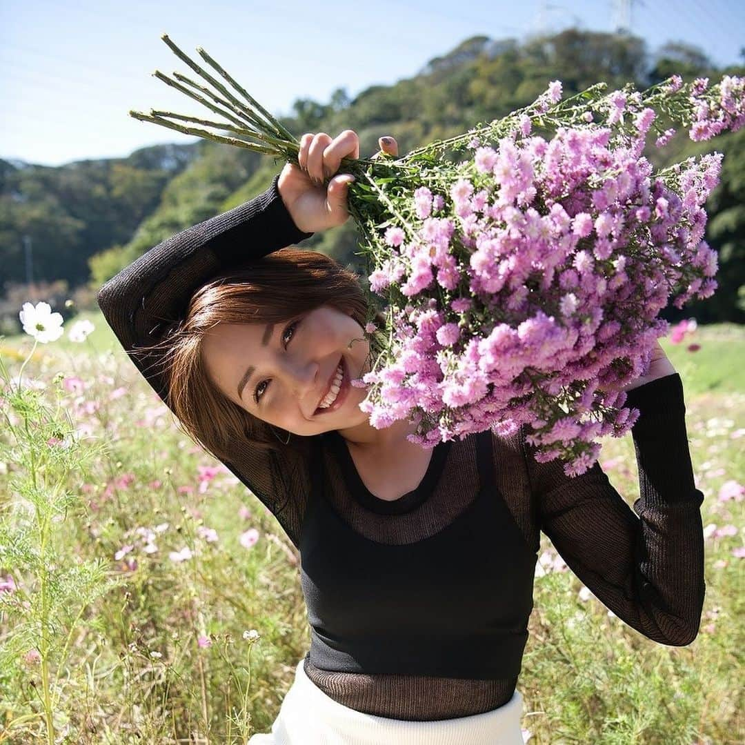 吉川友のインスタグラム：「さむいね日本!12月です!」