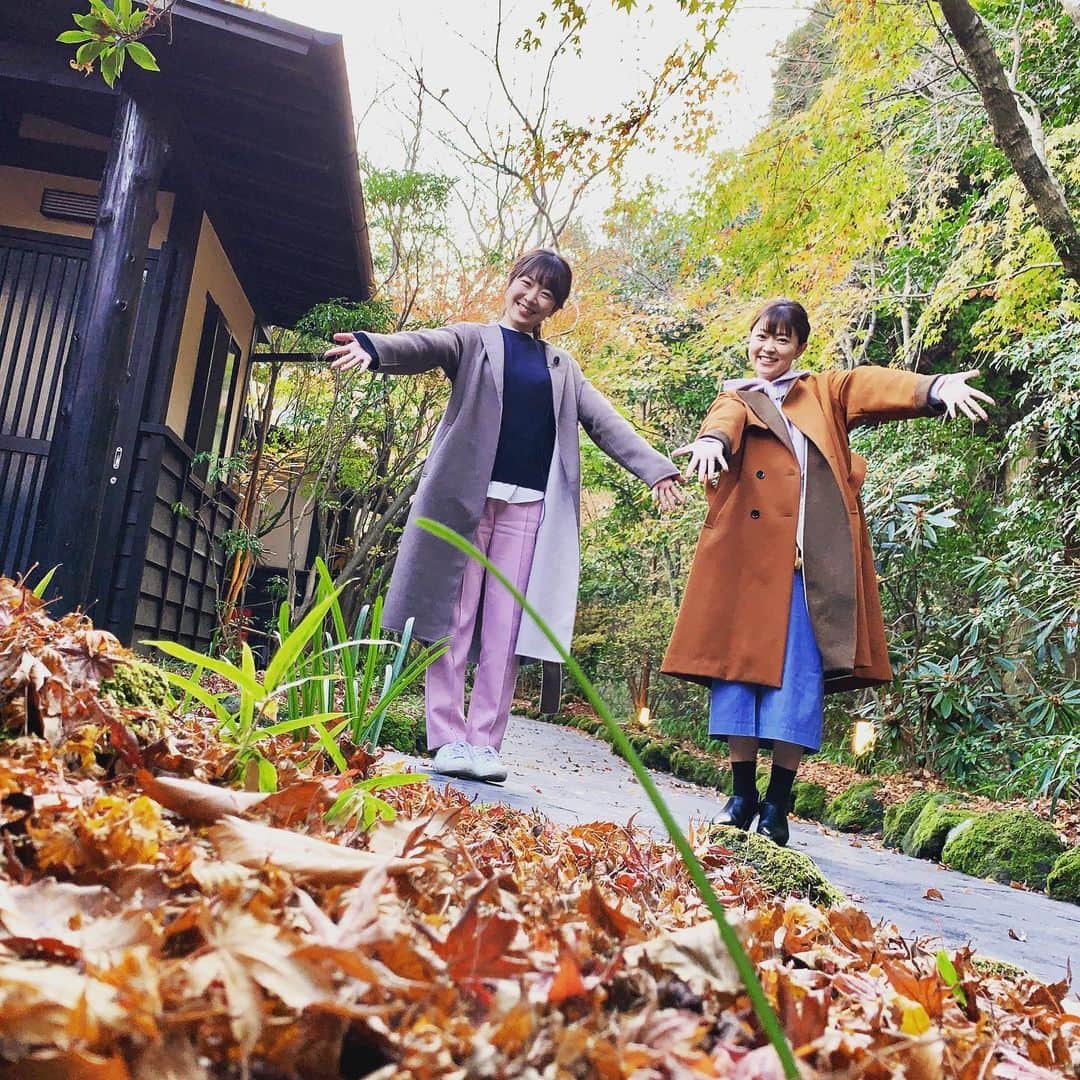 常盤よしこさんのインスタグラム写真 - (常盤よしこInstagram)「ゆきちゃんと 素敵な旅館に取材に行きました。 今日の山崎くんです❤️ なんか、、、 写真のポーズがださいのおぉぉ〜。笑  #プリント倶楽部時代のポーズ #週刊山崎くん #rkk #女子旅楽しかった #プレゼントもあるよ」12月2日 15時07分 - yoshiko.tokiwa