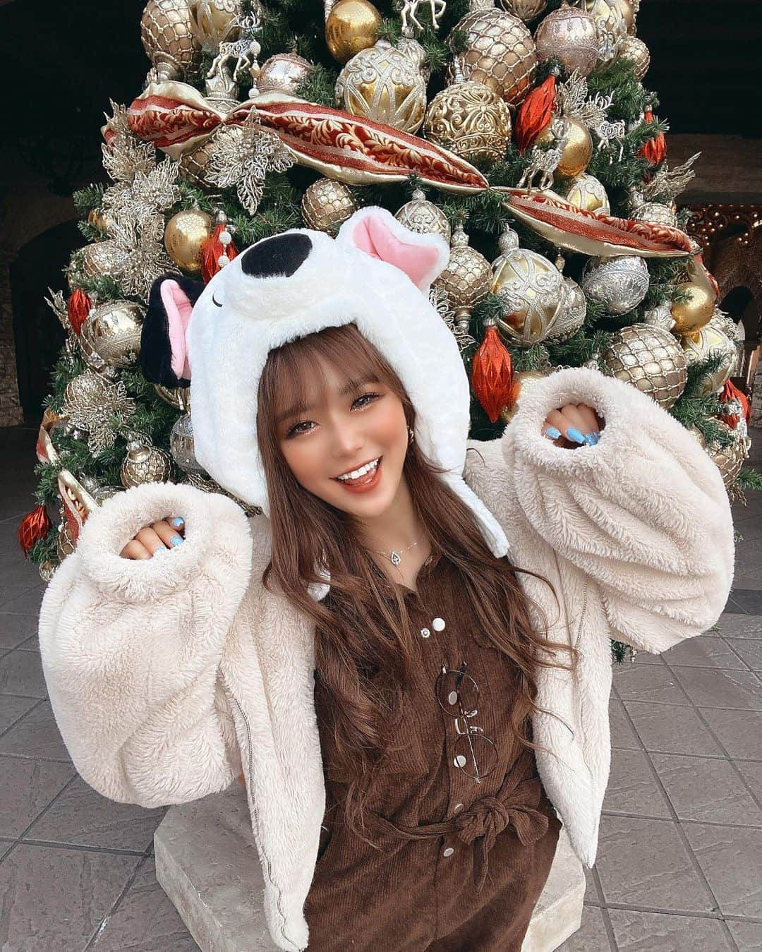 やしろななさんのインスタグラム写真 - (やしろななInstagram)「マツエクのデザイン聞かれるので 教えるね〜🎄❤️  👀マツエク詳細👀 ボリュームラッシュ130束 Cカール 12.13.13ミリ🤍  ご新規様限定で私のインスタ見たで 2000円OFFになるよ🤍 マツエク盛れる〜🤘🏽  #マツエク」12月2日 22時16分 - 8467_0