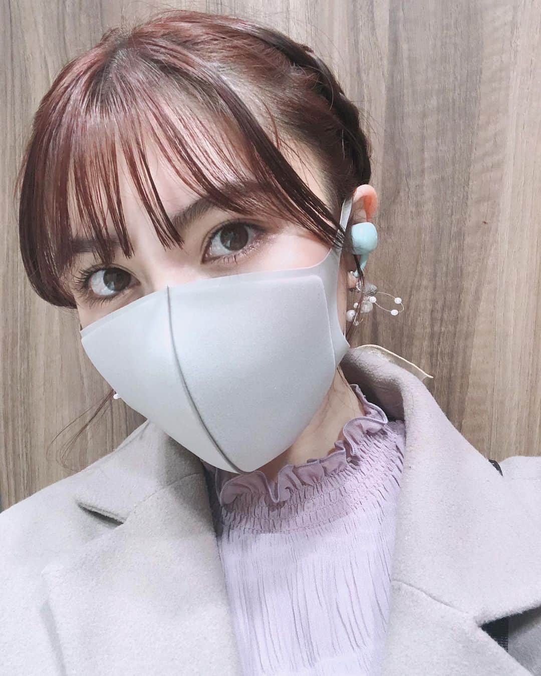 川添りなのインスタグラム：「☔🌀 手洗い、うがい、空気入れ替え、距離感 油断していませんか？😢💭  コロナが長引く中…慣れもでてきてしまうと思うので 必ず。手洗いうがいこまめにしてくださいねっ！！💪✨  油断せず 気をつけましょう。☺️  #写真 #マスク #大切 #三つ編み #ナチュラルメイク  #instagood #instapic  #instalike #instagram」